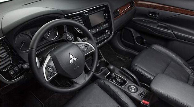 interni-mitsubishi-outlander