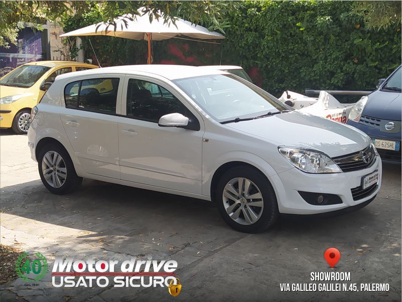 Vendita Opel OPEL ASTRA  Palermo